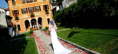 civil wedding ceremony at Villa Bossi lake Orta