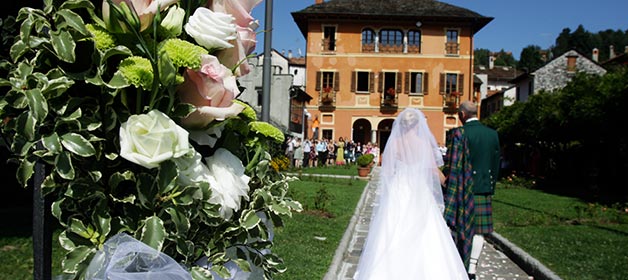 Outdoor Civil Ceremony at Villa Bossi – lake Orta