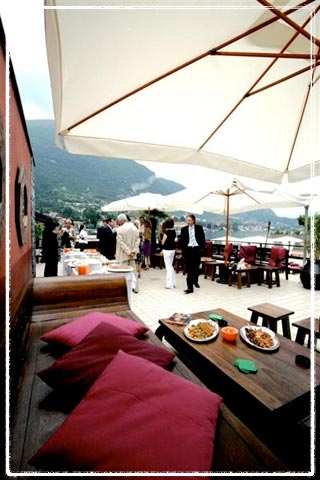 beach-wedding-on-lake-como