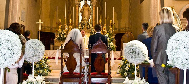 A perfect match for a religious wedding in Stresa