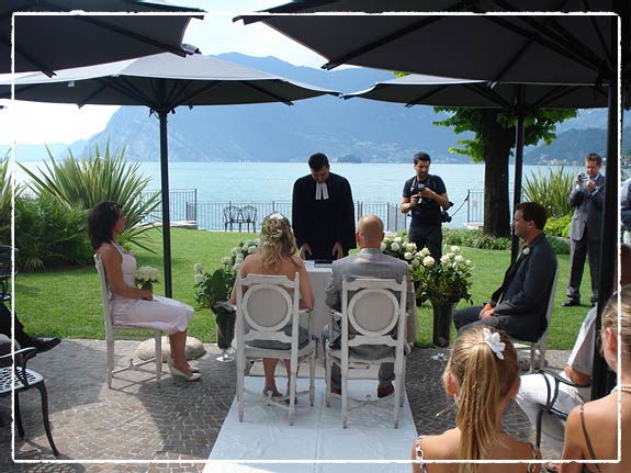 symbolic-ceremony-overlooking-lake-iseo