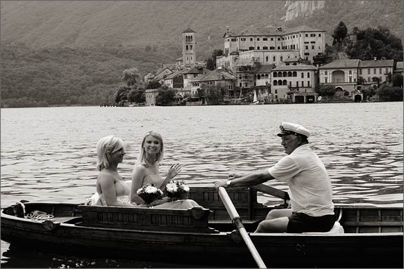 Orta-wedding-boat