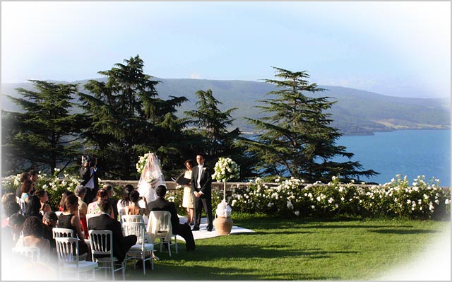 lake-view-wedding-ceremony-in-Bracciano