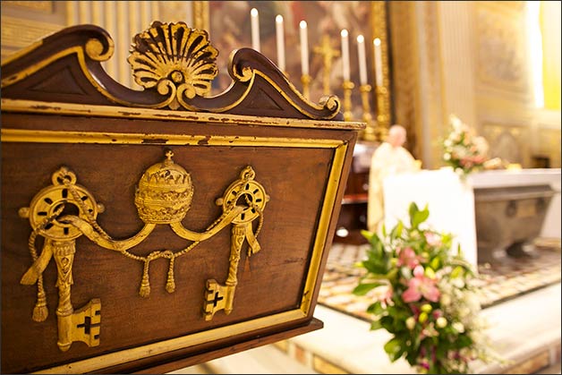 catholic-wedding-ceremony-saint-peter-basilica-Rome