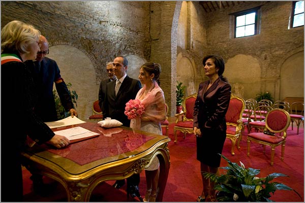 wedding-in-Caracalla-Steam-Bath-Rome