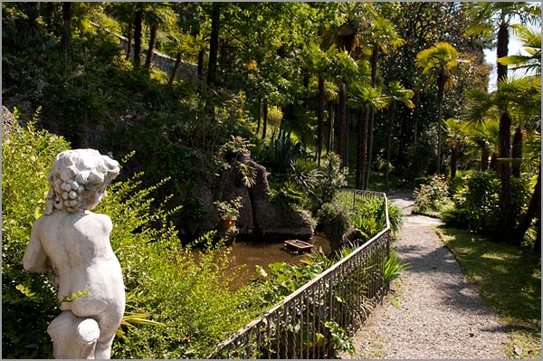 restaurant hotel outdoor wedding on lake Maggiore