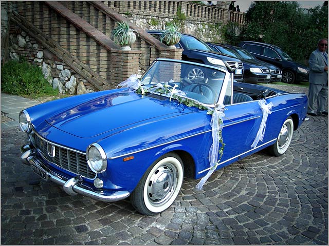 wedding vintage car Fiat Spider hire