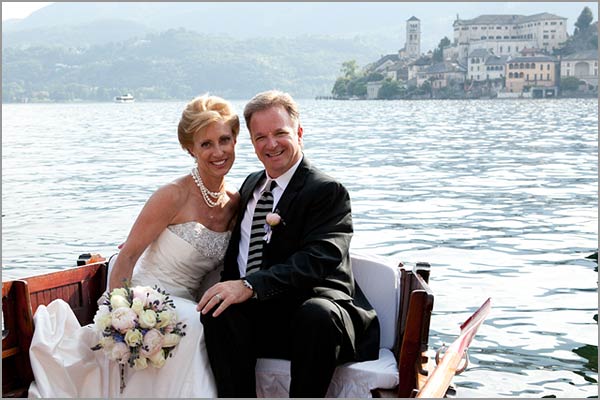 Peonies bridal bouquet by Lake Orta florist Italy