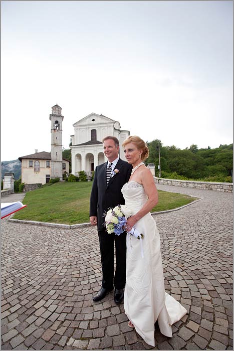 intimate ceremony with an italian blessing celebrant