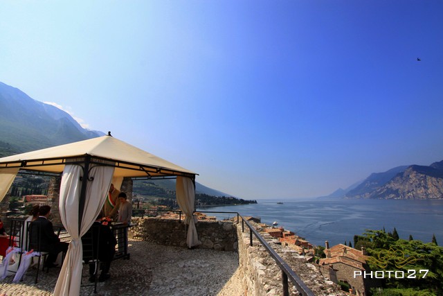 wedding in Malcesine to Scaligero Castle