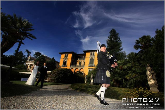 scottish bagpiper italian wedding