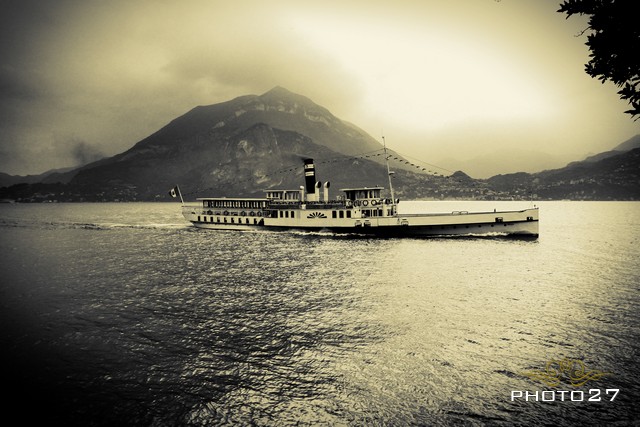 reception dinner on a Lake Como stream boat