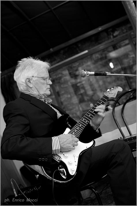 wedding guitarist Lake Orta Italy