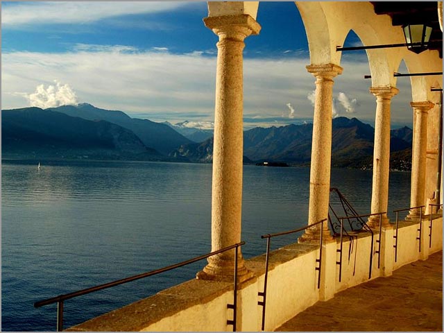 wedding to Santa-Caterina-del-Sasso-lago-Maggiore