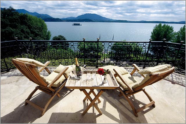 Villa Dal Pozzo wedding venue overlooking Lake Maggiore