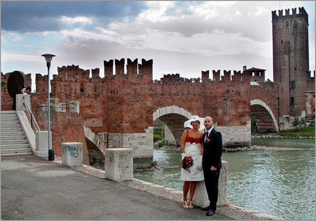 Castelvecchio bridge weddings in Verona