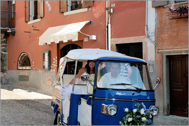 ape calessino wedding in Malcesine Lake Garda