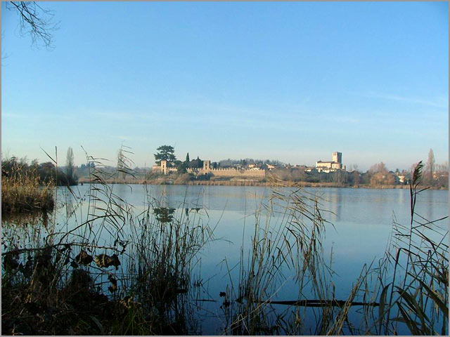 castle weddings on Mantua lakes