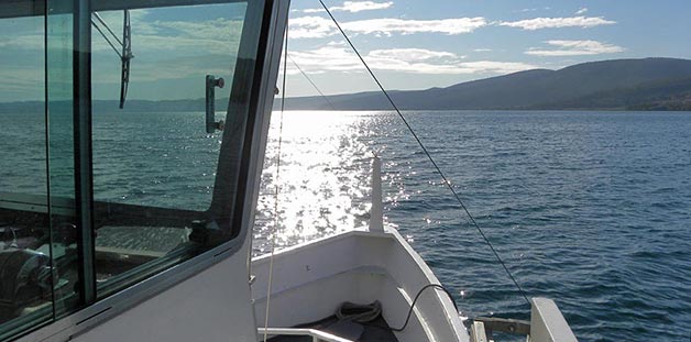 Sabazia-motorboat-lake-Bracciano-wedding