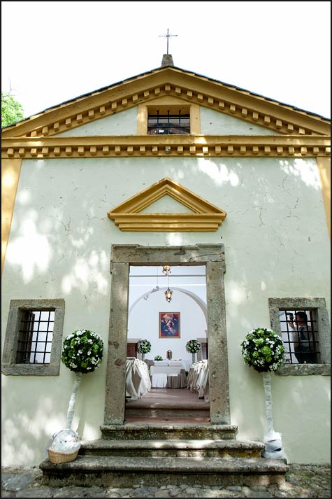 05_wedding-ceremony-at-Borgo-Le-Grazie-in-Bracciano