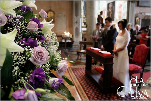 purple_wedding_flowers-in_Italy