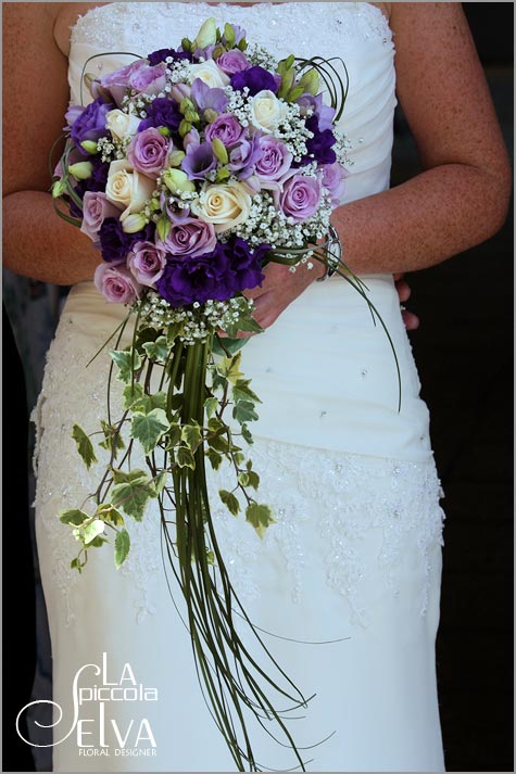 purple_wedding_flowers-in_Italy