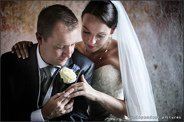 romantic_wedding_overlooking_lake_Orta