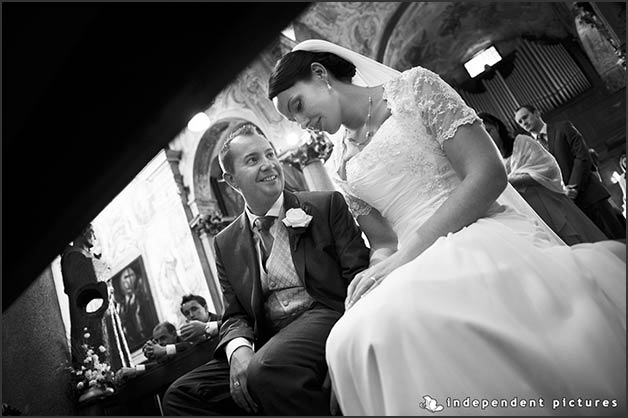 romantic_wedding_overlooking_lake_Orta