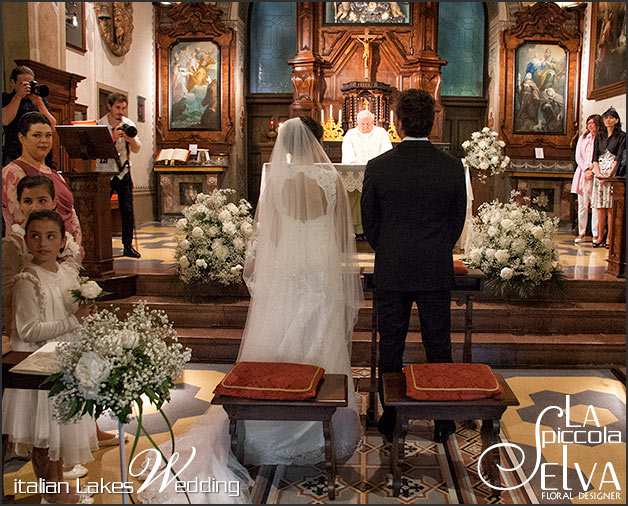 peonies-church-decoration-Italy