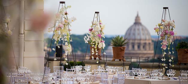 Seasonal wedding flowers in Italy