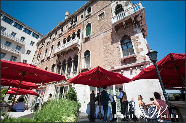 21_getting-married-in-Venice