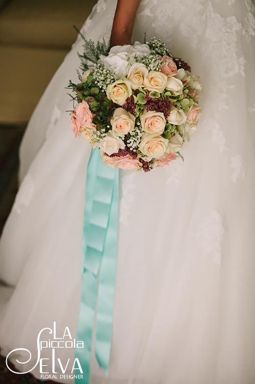 Shabby Chic Wedding Flowers On Lake Orta Italy