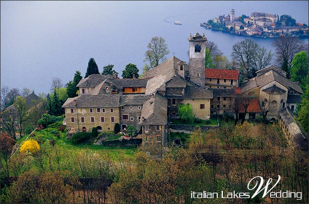 catholic-wedding-Sacro-Monte-church-lake-orta