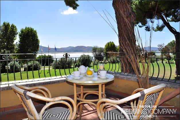 _wedding-reception-lake-Trasimeno-Umbria