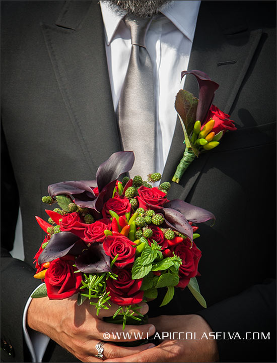 calla-lily-wedding-buttonhole