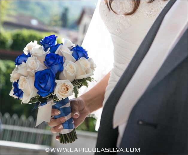 blue-wedding-flowers-in-Stresa