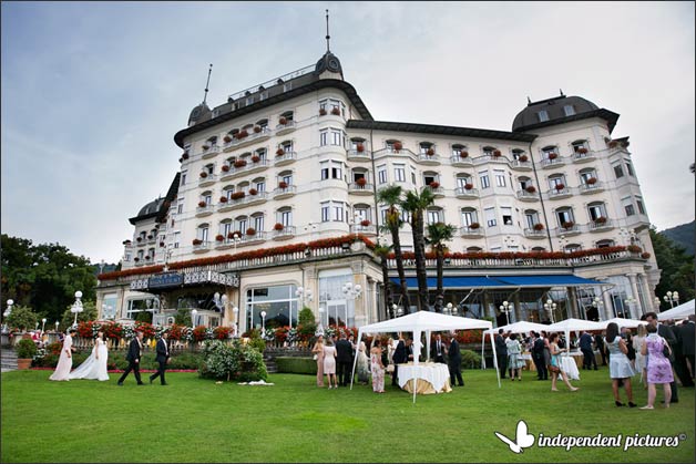 18_blue-wedding-flowers-in-Stresa