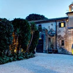 A wonderful Bucolic venue for your wedding on Lake Bracciano