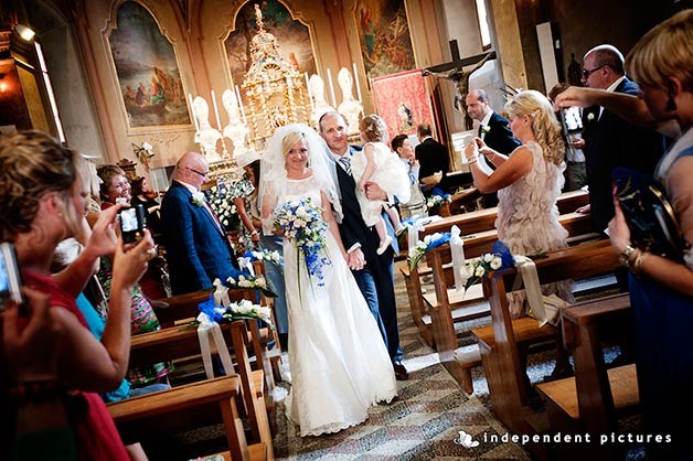 20_church-wedding-pescatori-island-lake-maggiore