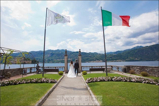 romantic-elope-lake-orta