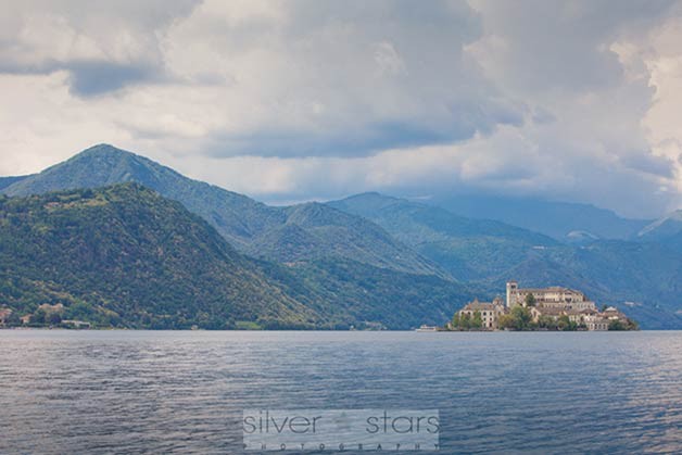 romantic-elope-lake-orta