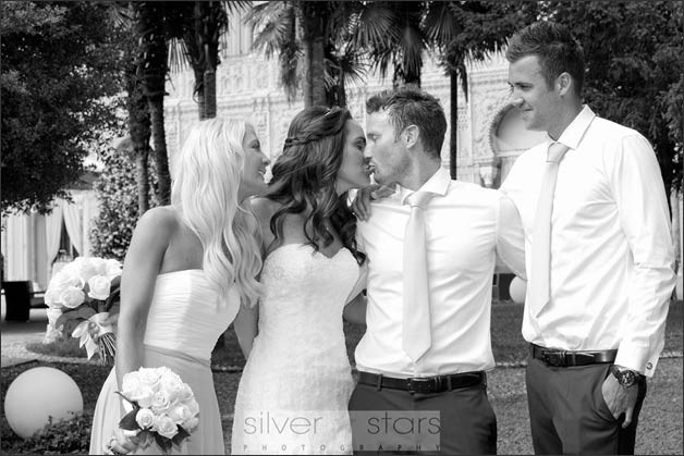 romantic-elope-lake-orta