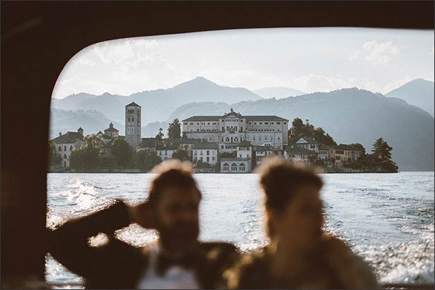 rock-wedding-lake-orta_18