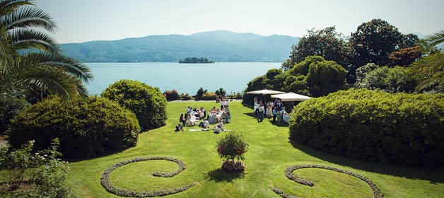 Lake Maggiore the charm of a garden style wedding at Villa Rusconi