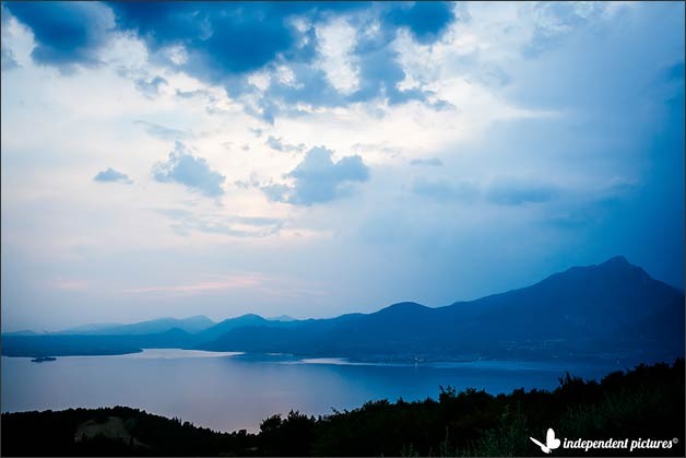 wedding-overlooking-lake-garda