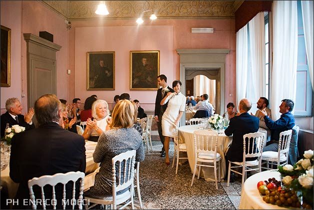 china_flair_wedding_lake_orta_italy_25