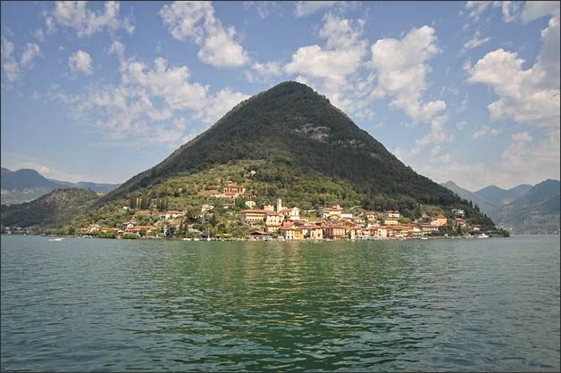 floating-piers-christo-lake-iseo-wedding