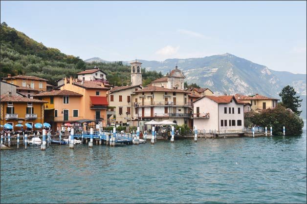 floating-piers-christo-lake-iseo-wedding