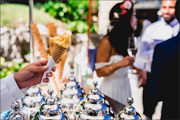 villa-balbianello-ice-cream-cart