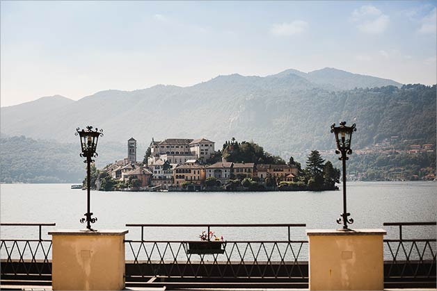 Lake Orta Country Chic wedding by the shores